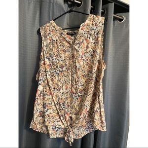 Zach and Rachel woman’s blouse